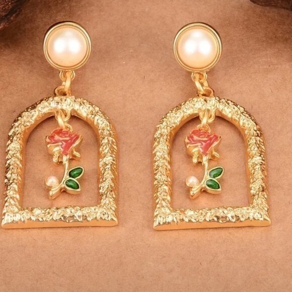Beauty And The Beast Gold Plated Vintage Inspired Garden Rose Pearl  Earrings - Picture 1 of 5